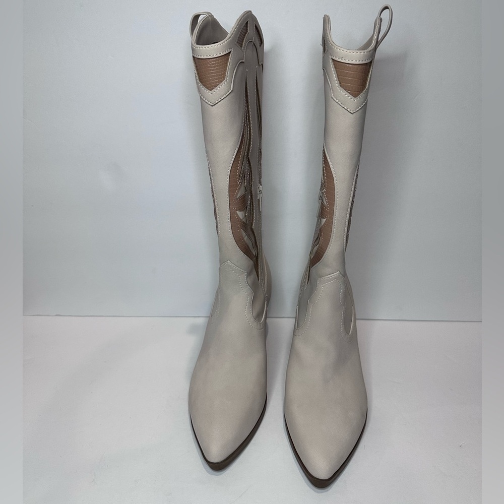 Women's Cream and Tan Western suede Boots - Picture 2 of 10
